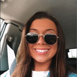 Meet your Posher, Kate